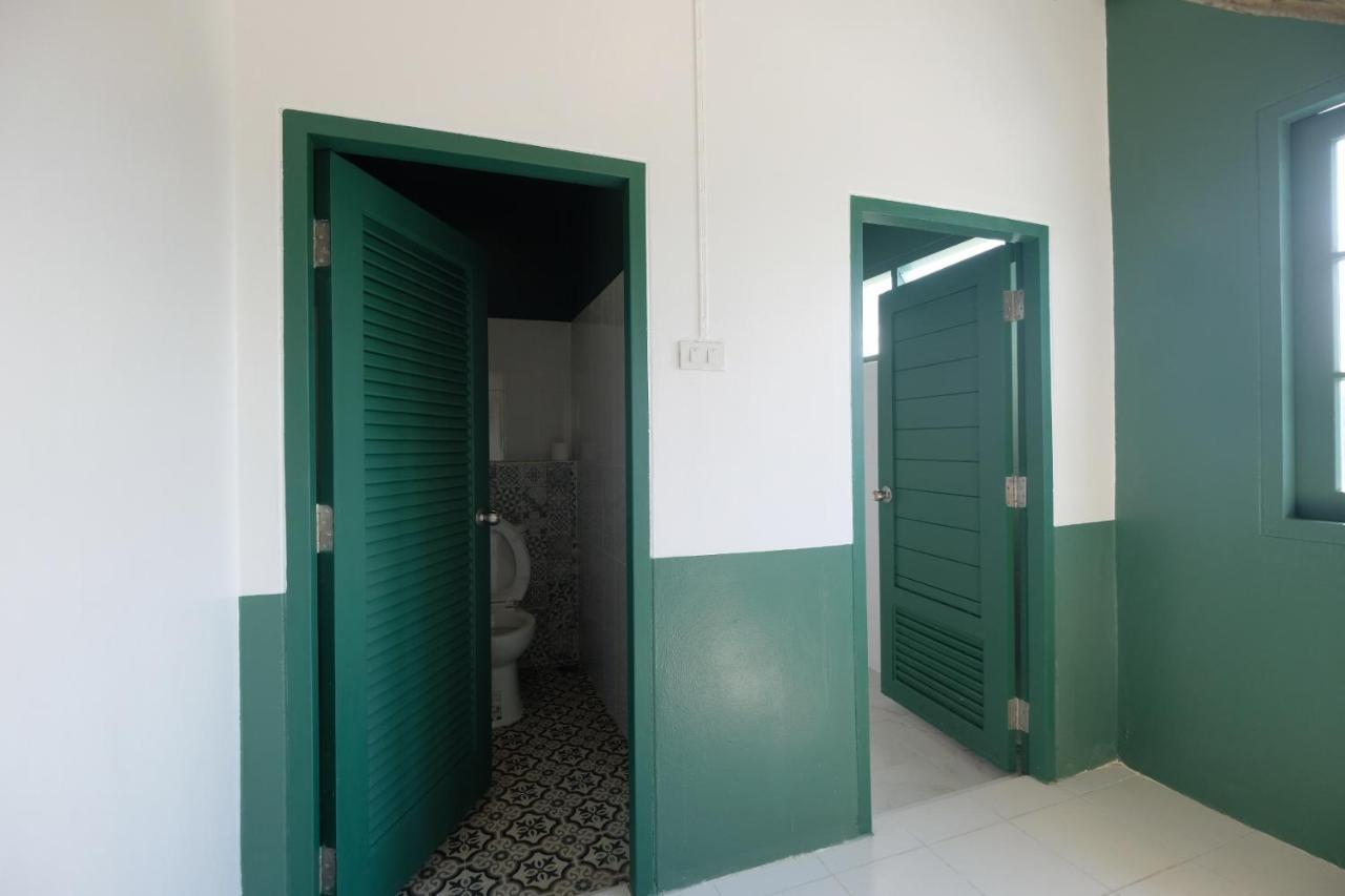 Matou Hostel & Cafe Ban Laem Muang Eksteriør billede